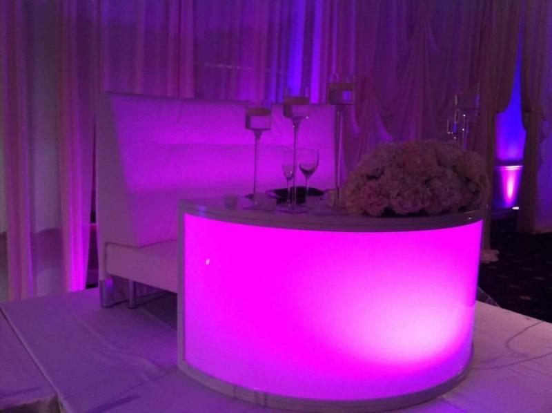 illuminated sweetheart table-modern event rental